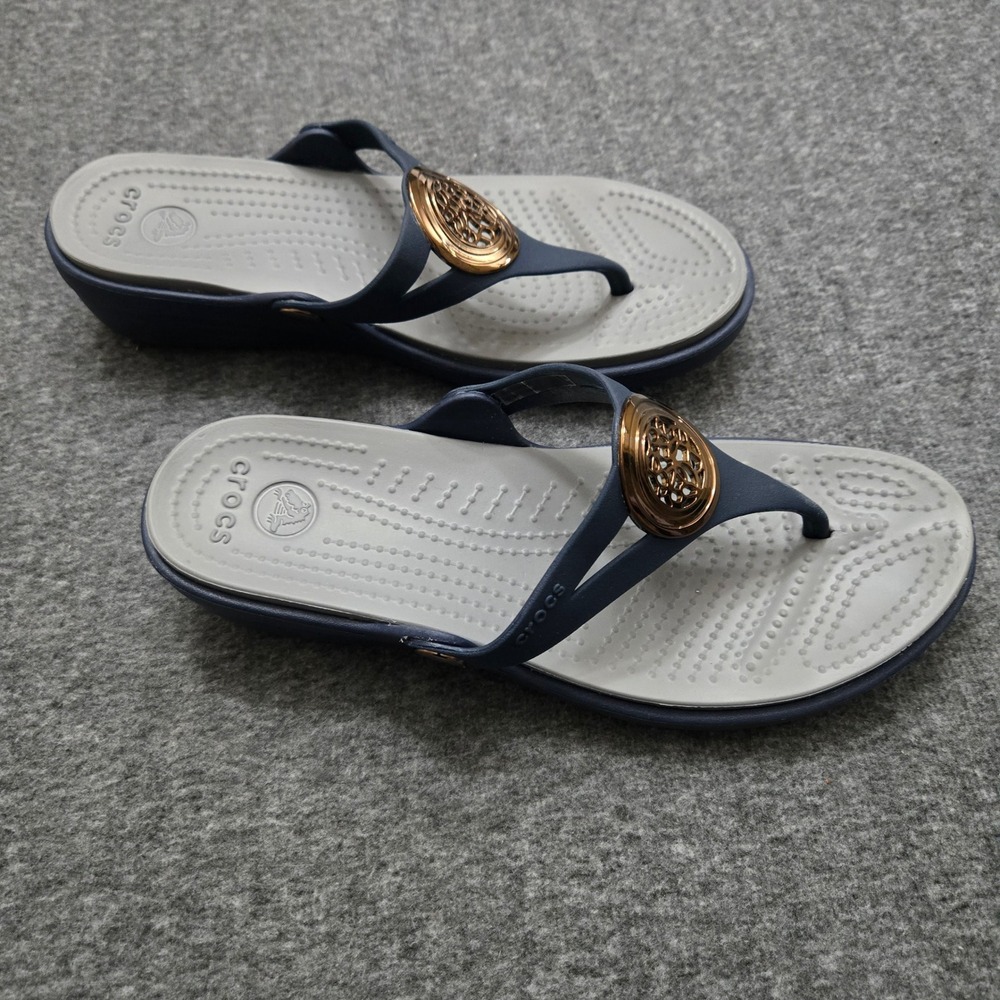 Crocs Sanrah Circle Wedge Flip Flops Womens 8 Navy Comfort Sandals Beach Chic